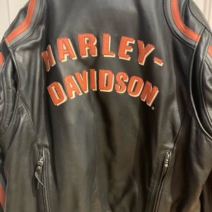 Harley-Davidson leather jacket. 3X like new.